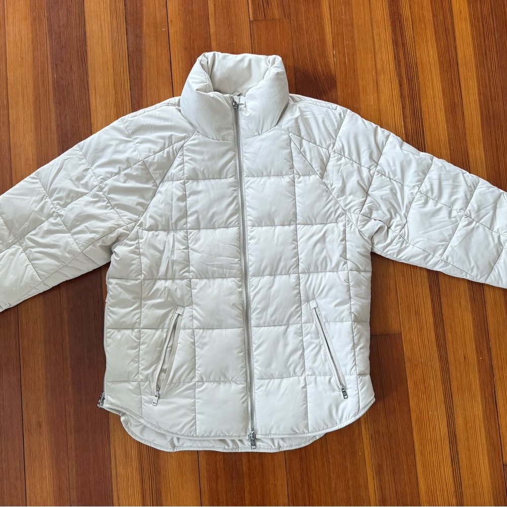 Abercrombie & Fitch YPB Women's On the Go Classic Puffer Jacket - Picture 2 of 7